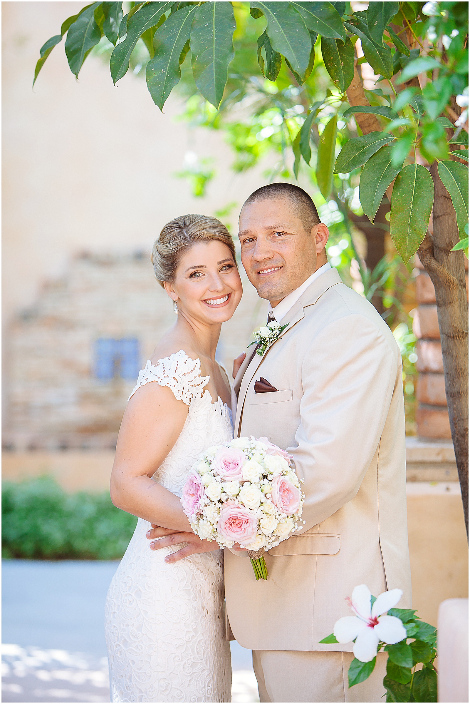 First Look, Intimate Phoenix Wedding Venue